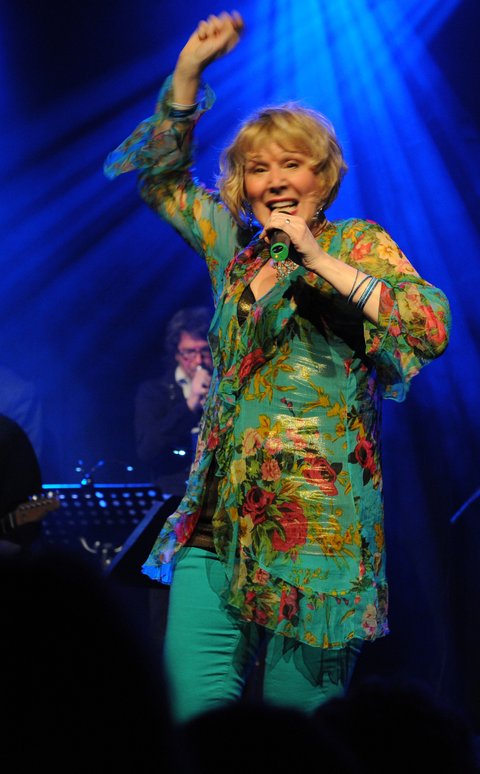 Nanna on stage
